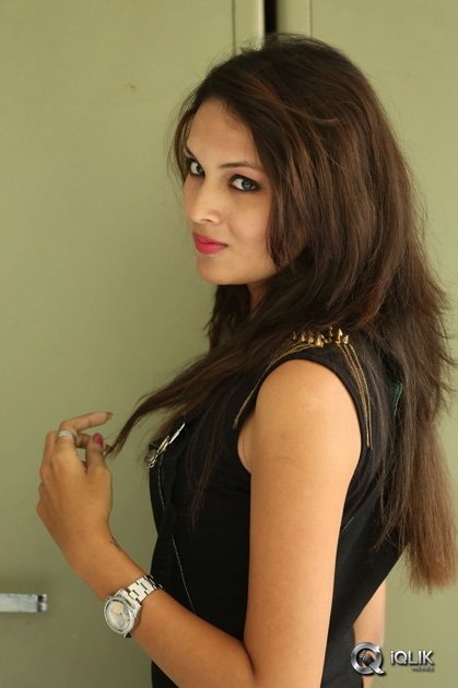 Angel-Singh-at-Anandham-Malli-Modalaindi-Movie-Date-Press-Meet